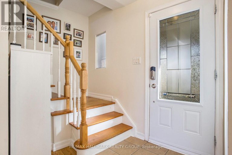 28913278/2346-ryder-street/urbandale-acres/ottawa/ontario/K1H6X6_2