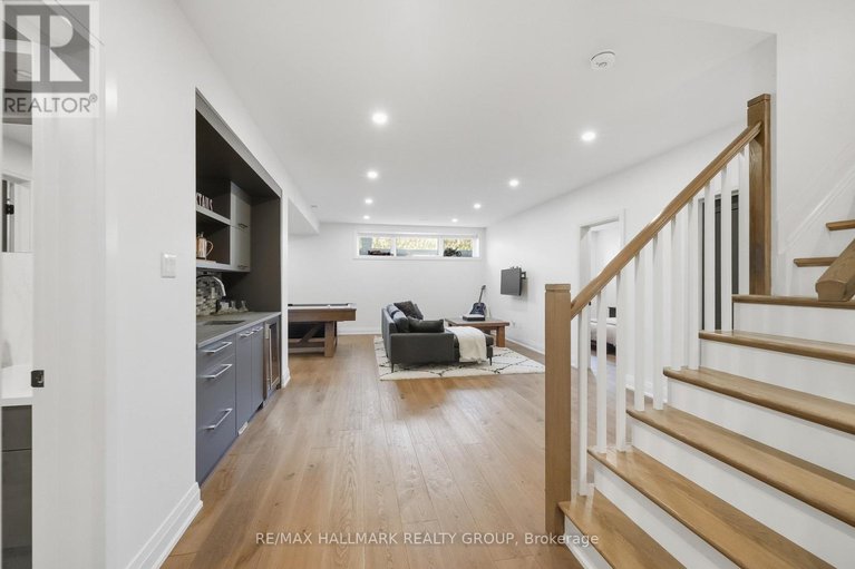 29074044/120-des-tournesols-court/mer-bleuebradley-estatesanderson-park/ottawa/ontario/K1W0J2_33