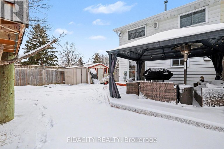29485889/28-glamorgan-drive/glencairnhazeldean/ottawa/ontario/K2L1P9_30