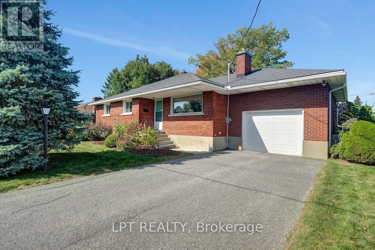 28994142/151-oakridge-boulevard/meadowlandscrestview/ottawa/ontario/K2G2V3_1