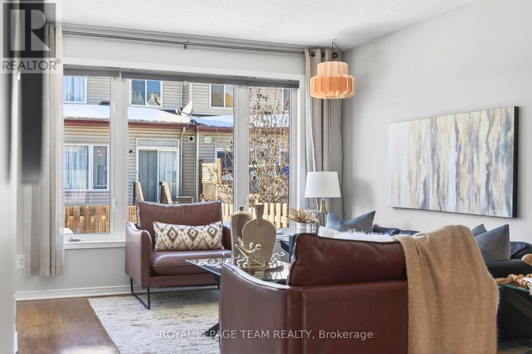 29446610/242-opus-street/emerald-meadowstrailwest/ottawa/ontario/K2S0J1_35