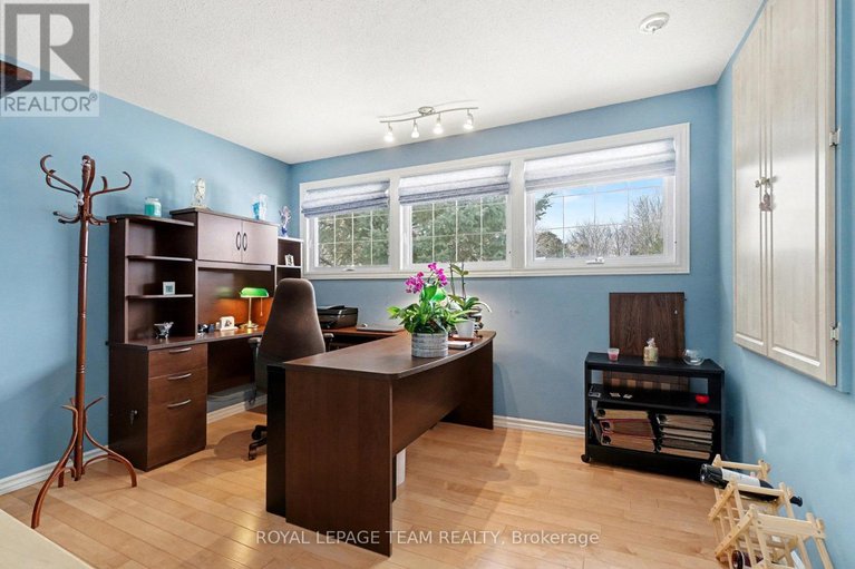 29172924/30-juniper-court/borden-farmstewart-farmcarleton-heightsparkwood-hills/ottawa/ontario/K2E5M6_19