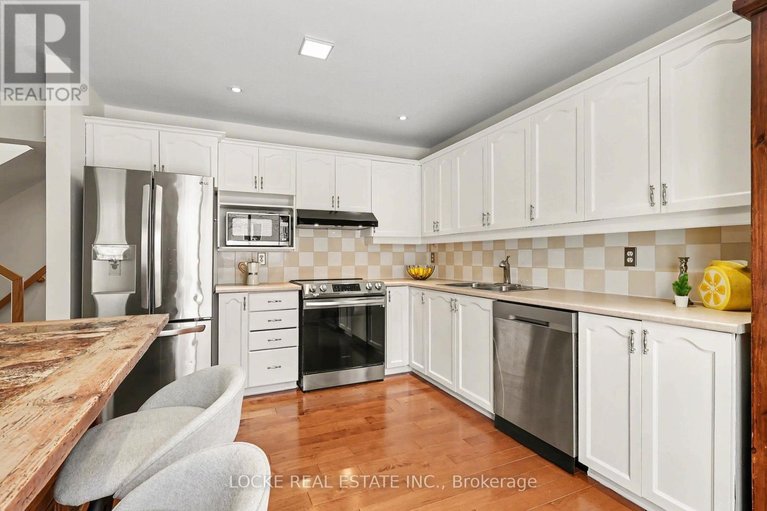 29468634/6020-longleaf-drive/orleans-village/ottawa/ontario/K1W1J2_15