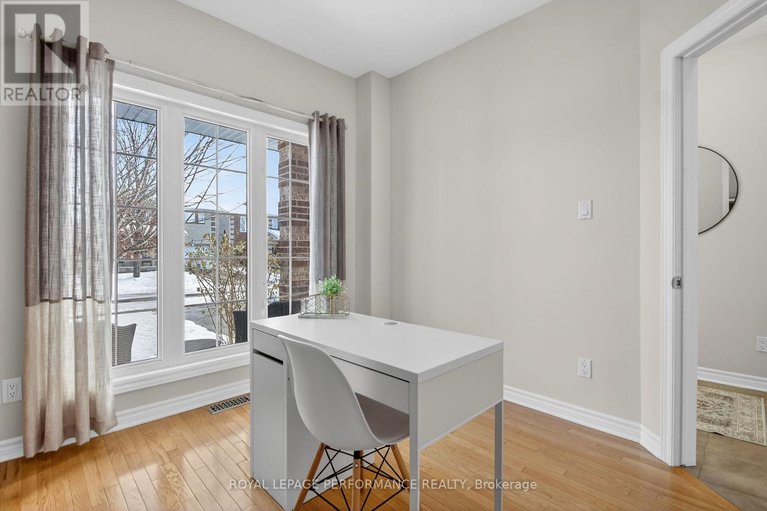 29164946/1910-schroeder-crescent/springridgeeast-village/ottawa/ontario/K4A4P8_6