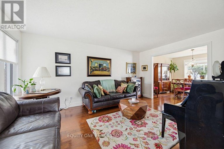 29571543/706-levac-drive/fallingbrookpineridge/ottawa/ontario/K4A2R1_12