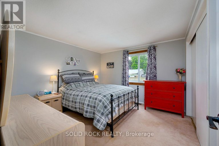 28589620/211-dodson-street/kemptville/north-grenville/ontario/K0G1J0_13