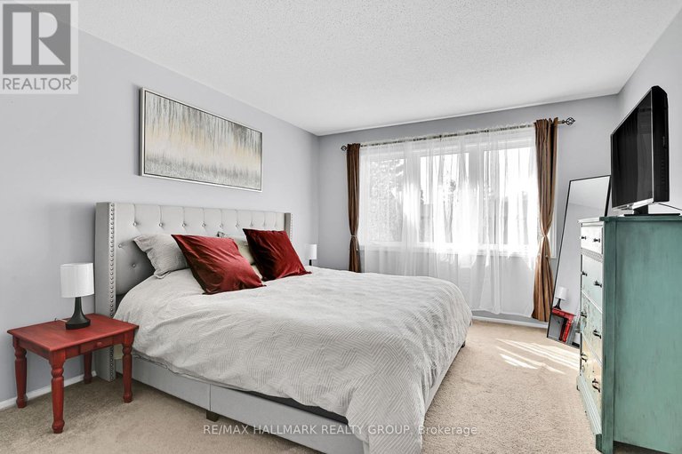 28944785/53-21-midland-crescent/arlington-woods/ottawa/ontario/K2H8P6_14