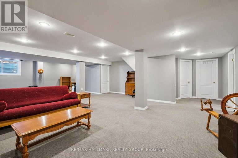 28723306/3034-courtyard-crescent/upper-hunt-club/ottawa/ontario/K1T3R7_27