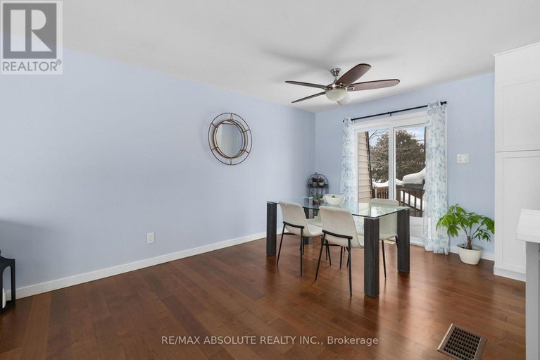 29280650/33-owlshead-road/munster/ottawa/ontario/K0A3P0_30