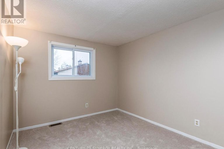 29610480/16-71-clarkson-crescent/katimavik/ottawa/ontario/K2L3C9_24