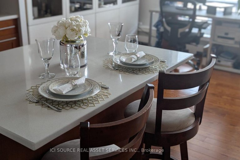 28706919/711-20-chesterton-drive/borden-farmstewart-farmcarleton-heightsparkwood-hills/ottawa/ontario/K2E6Z7_10