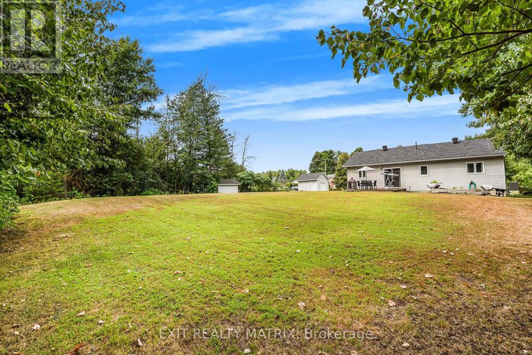 28762033/534-de-la-bergerie-road/lorignal/champlain/ontario/K0B1K0_29