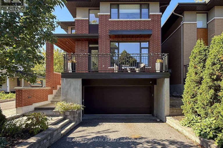 29433239/556-edison-avenue/mckellarhighland/ottawa/ontario/K2A1V4_2