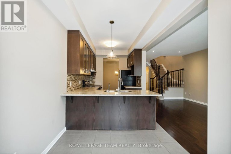 28627501/910-caldermill-private/stonebridge/ottawa/ontario/K2J0Z7_8