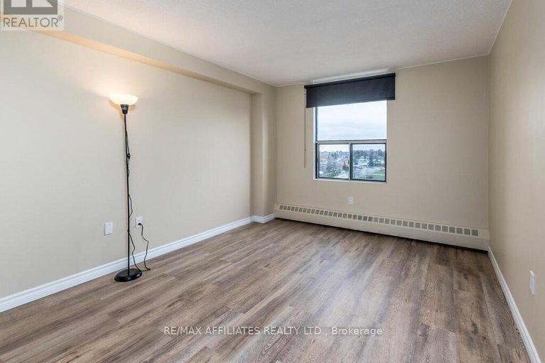 29148629/709-2400-virginia-drive/urbandale-acres/ottawa/ontario/K1H8L3_14