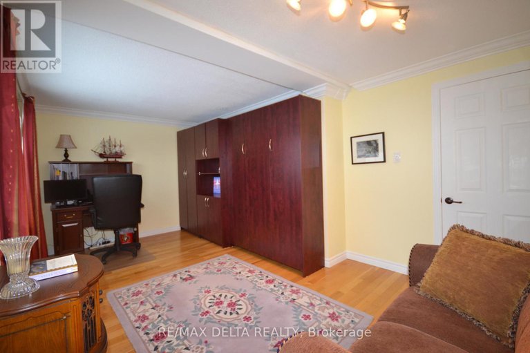 29240139/909-chapman-street/town-of-rockland/clarence-rockland/ontario/K4K1E5_21