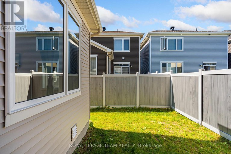 28943826/743-vennecy-terrace/orleans-village/ottawa/ontario/K1W0M8_45