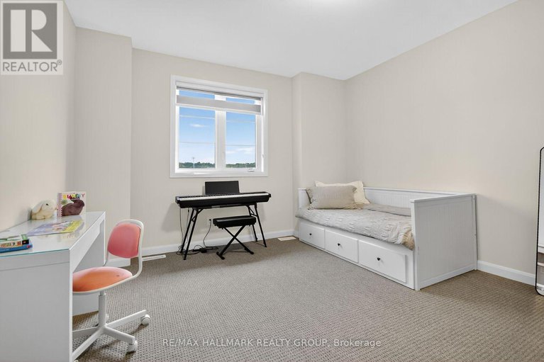 29163962/720-cappamore-drive/half-moon-bay/ottawa/ontario/K2J6W3_27