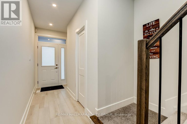 28259317/1006-shefford-road/beacon-hill-south/ottawa/ontario/K1J6X5_2