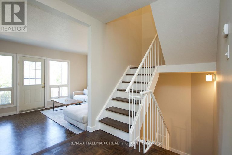 28266606/d-3-spring-grove-lane/pheasant-run/ottawa/ontario/K2J2C5_13