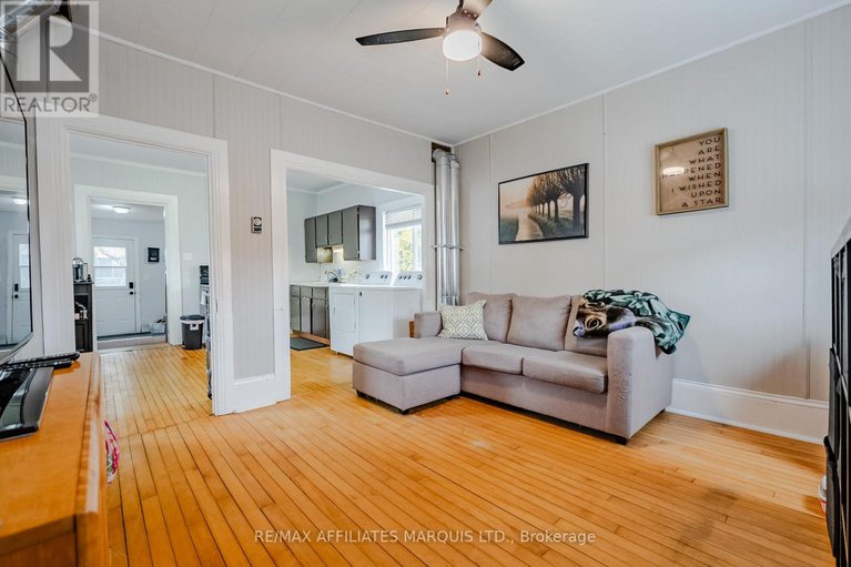 29024844/18-mechanic-street-w/maxville/north-glengarry/ontario/K0C1T0_16