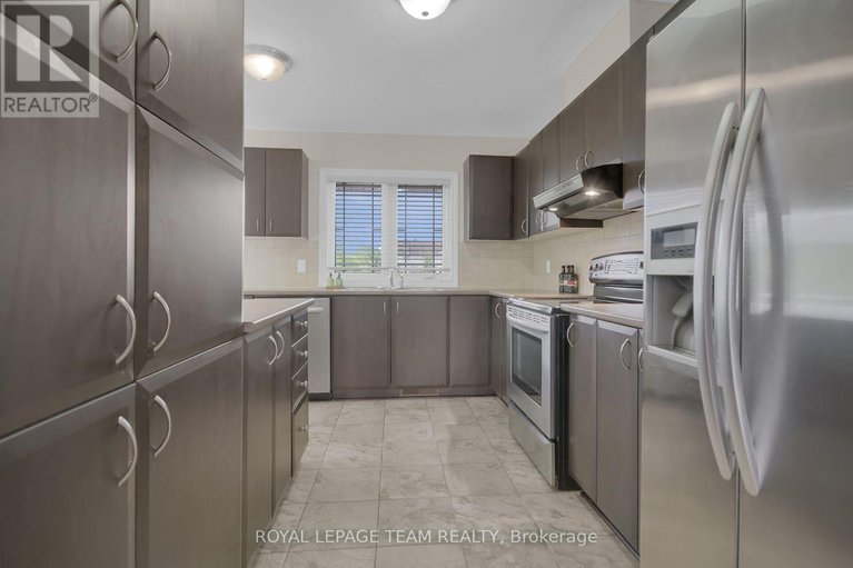 28352724/128a-centrepointe-drive/centrepointe/ottawa/ontario/K2G6B1_15