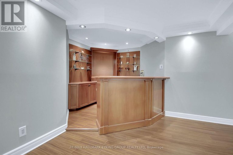 28224852/19-campfield-court/pineglencountry-place/ottawa/ontario/K2E7X8_44
