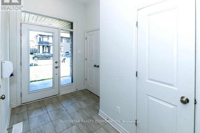 29078979/622-cordelette-circle/mer-bleuebradley-estatesanderson-park/ottawa/ontario/K1W0P6_2