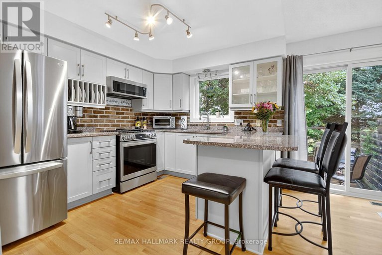 29026242/92-stonemeadow-drive/bridlewood/ottawa/ontario/K2M2M3_9