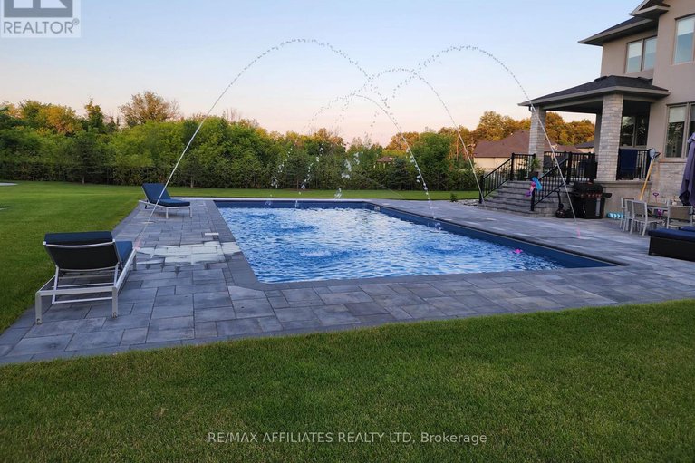 28084122/724-mcmanus-avenue/manotick-village-manotick-estates/ottawa/ontario/K4M0B2_49