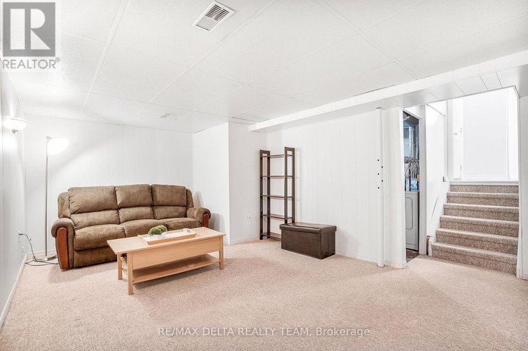 28252608/49-2115-erinbrook-crescent/sheffield-glenindustrial-park/ottawa/ontario/K1B4J5_20