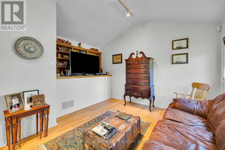 29015609/1-60-greenfield-avenue/ottawa-east/ottawa/ontario/K1S0X7_34