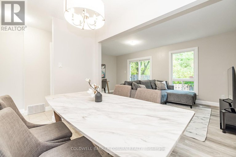 28928186/82-3659-aladdin-lane/blossom-parkkemp-parkfindlay-creek/ottawa/ontario/K1T1V5_11