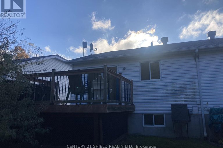 29049744/21255-mcnaughton-court-e/south-glengarry-lancaster-twp/south-glengarry/ontario/K0C1E0_17