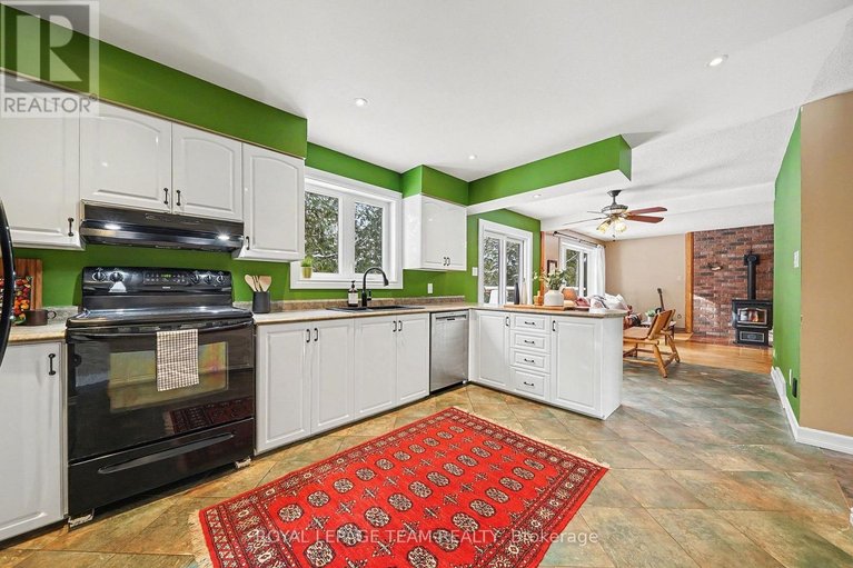 29627308/2249-mcgovern-road-w/north-grenville-twp-kemptville-south/north-grenville/ontario/K0G1S0_12