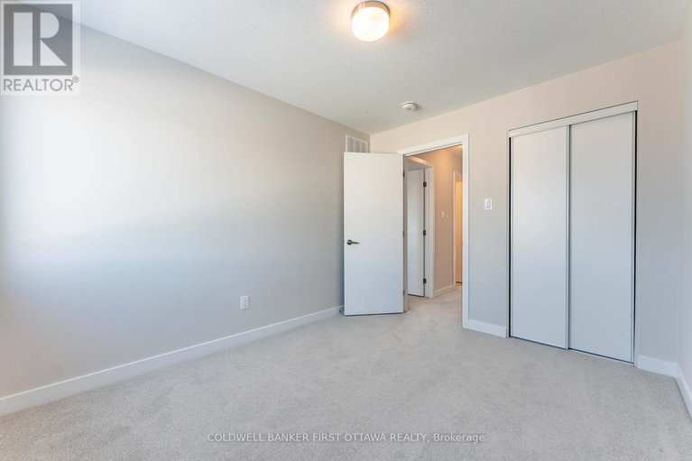 28161394/834-bascule-place/btwn-franktown-rd-fallowfield-rd/ottawa/ontario/K0A2Z0_28