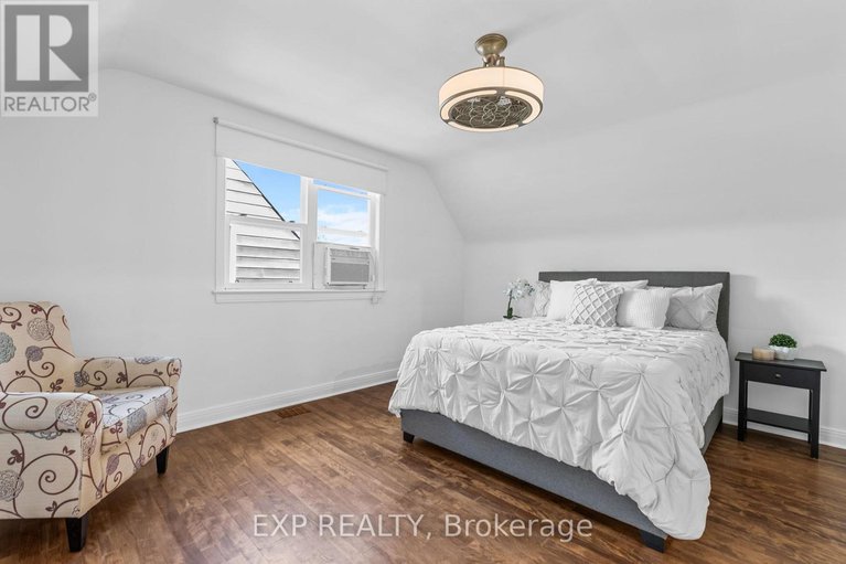 28892855/576-donald-street/overbrookcastle-heights/ottawa/ontario/K1K1L6_13