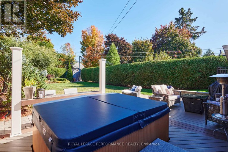 29344421/2239-webster-avenue/alta-vista/ottawa/ontario/K1H7H1_31