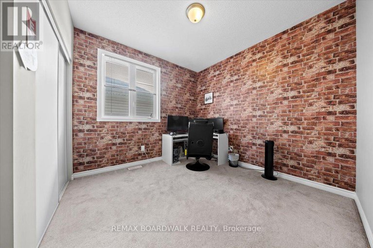 29434197/130-pinelock-street/emerald-meadowstrailwest/ottawa/ontario/K2M0L5_35