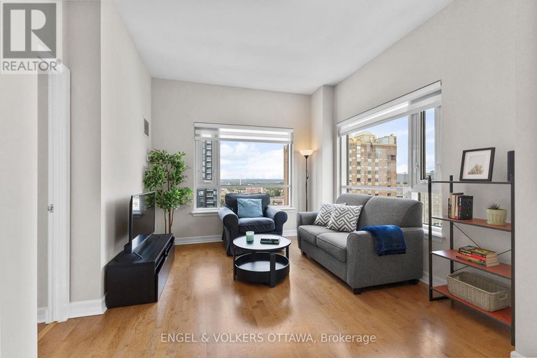 28806485/1211-200-besserer-street/sandy-hill/ottawa/ontario/K1N0A7_11