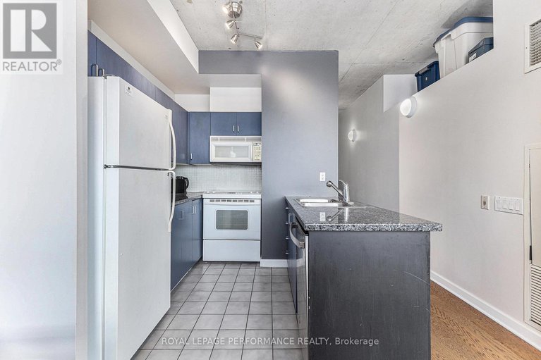 28302744/180-york-street/lower-townbyward-market/ottawa/ontario/K1N1J6_7
