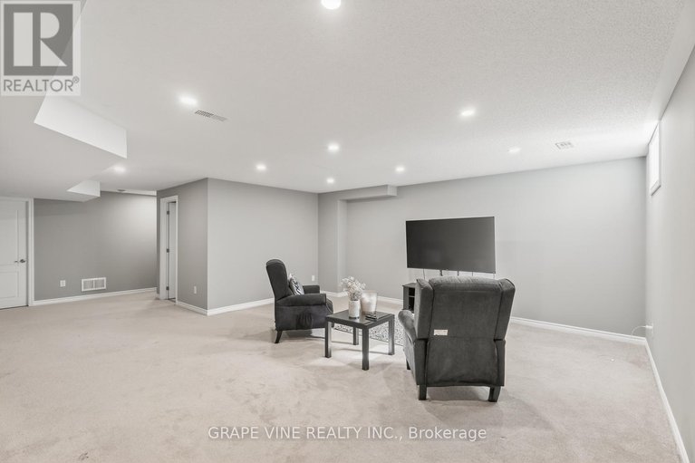 29648464/55-tapadero-avenue/emerald-meadowstrailwest/ottawa/ontario/K2S1B6_33