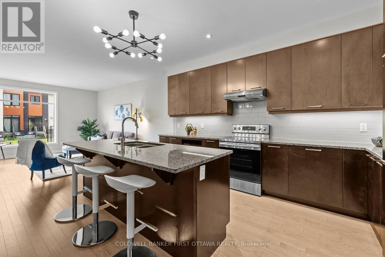 28598402/821-quartet-avenue/riverside-southgloucester-glen/ottawa/ontario/K1X0C4_15