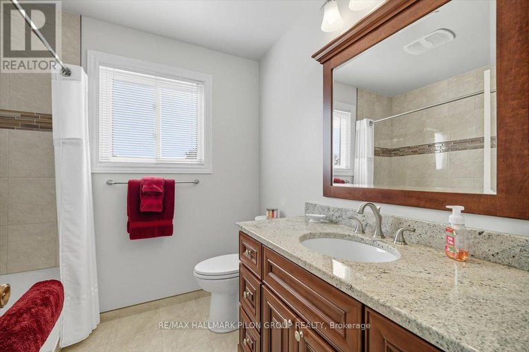 28959990/6343-viseneau-drive/chateauneuf/ottawa/ontario/K1C2G8_16