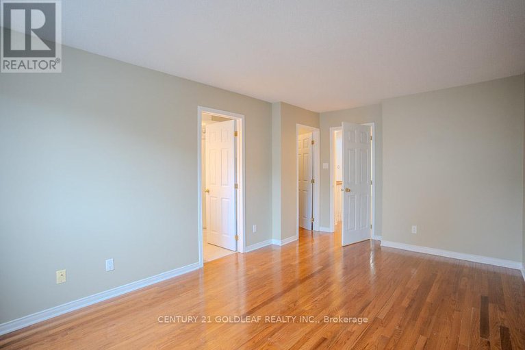 29137648/4-schoolhouse-private/lindenlea/ottawa/ontario/K1M2J5_15