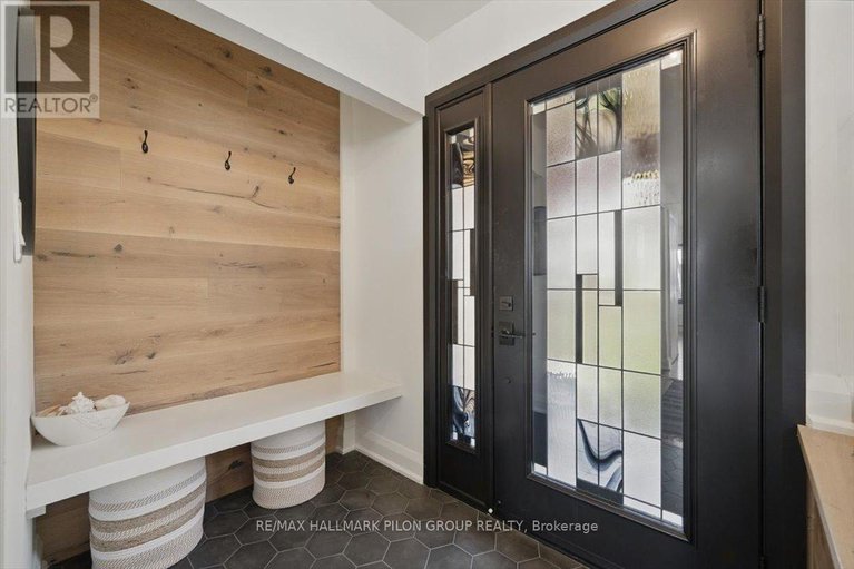 29166872/584-bayview-drive/constance-bay/ottawa/ontario/K0A3M0_20