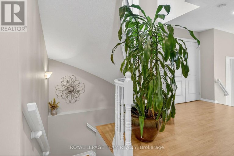 29421780/6302-sablewood-place/chapel-hill/ottawa/ontario/K1C7M6_42