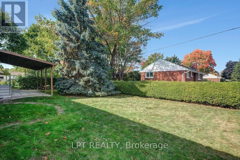 28994142/151-oakridge-boulevard/meadowlandscrestview/ottawa/ontario/K2G2V3_47
