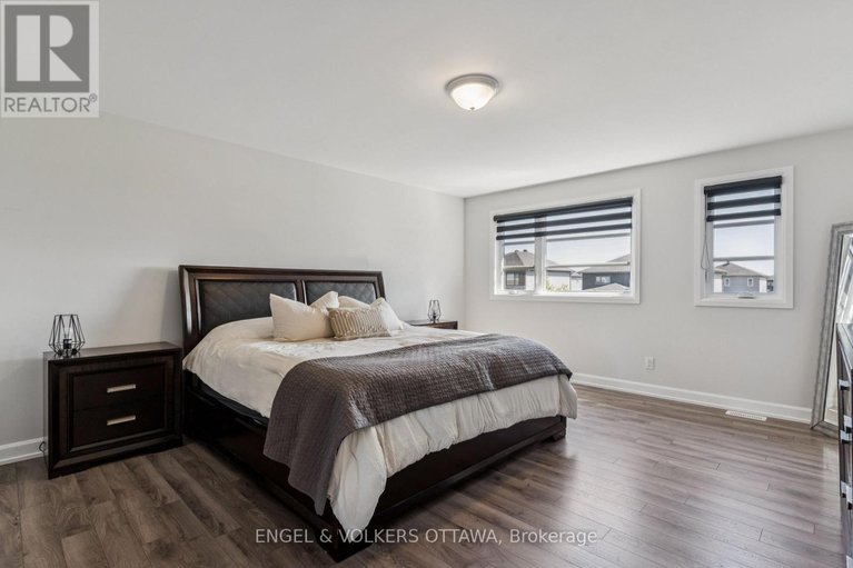 28649203/529-lucent-street/village-of-russell/russell/ontario/K4R0G3_24