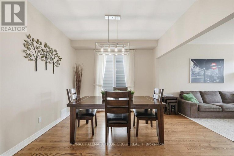 28971339/4434-rainforest-drive/riverside-southgloucester-glen/ottawa/ontario/K1V1L6_4